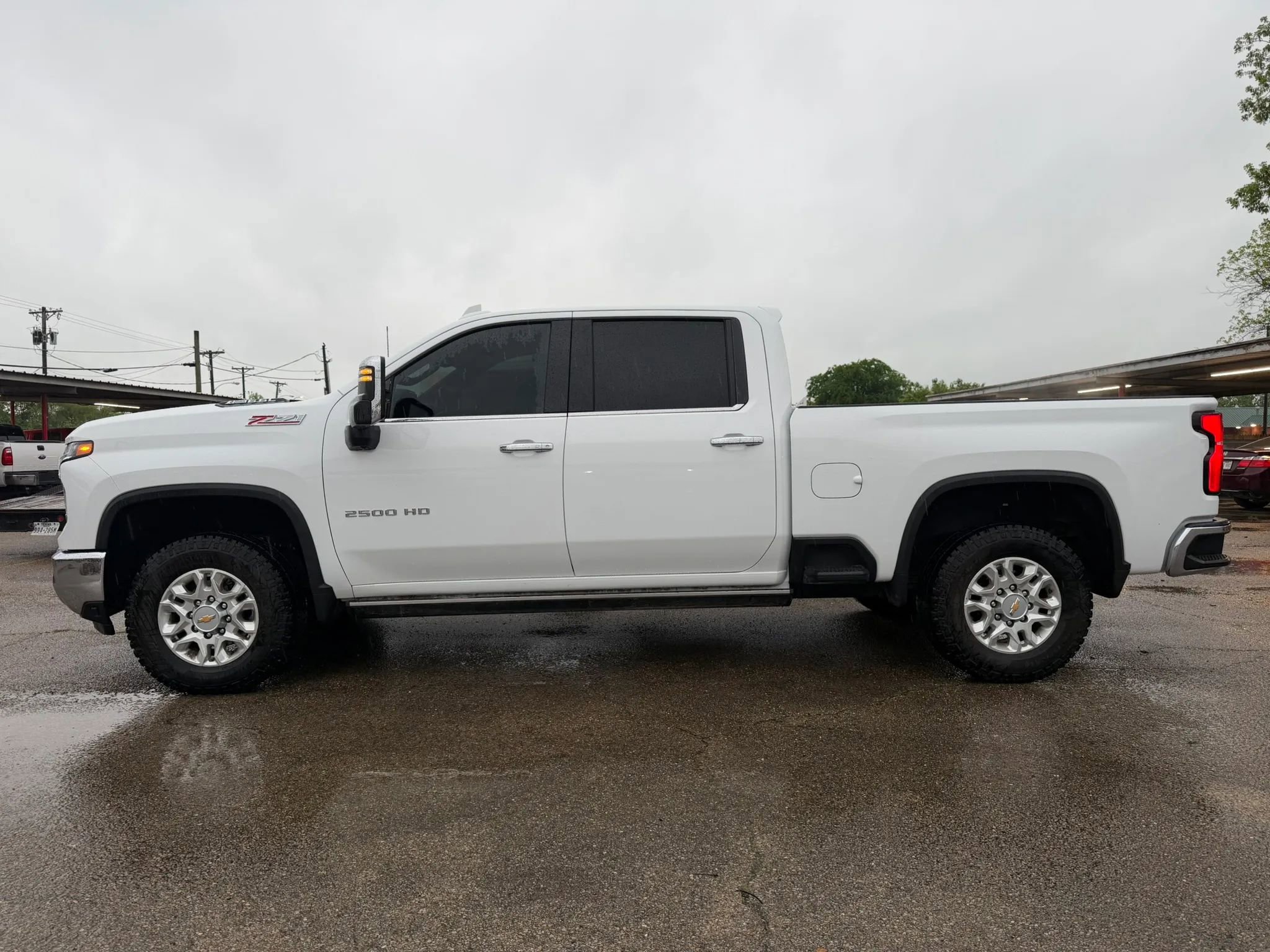 Used 2024 Chevrolet Silverado 2500 LTZ w/ LTZ Premium Package AWD/4WD image 1