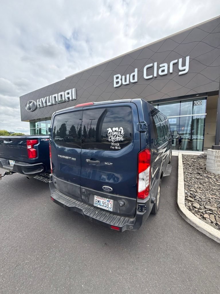 Used 2019 Ford Transit 350 XLT RWD image 5