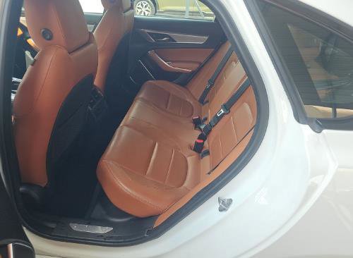 Used 2021 Jaguar XF R-Dynamic SE AWD/4WD image 8