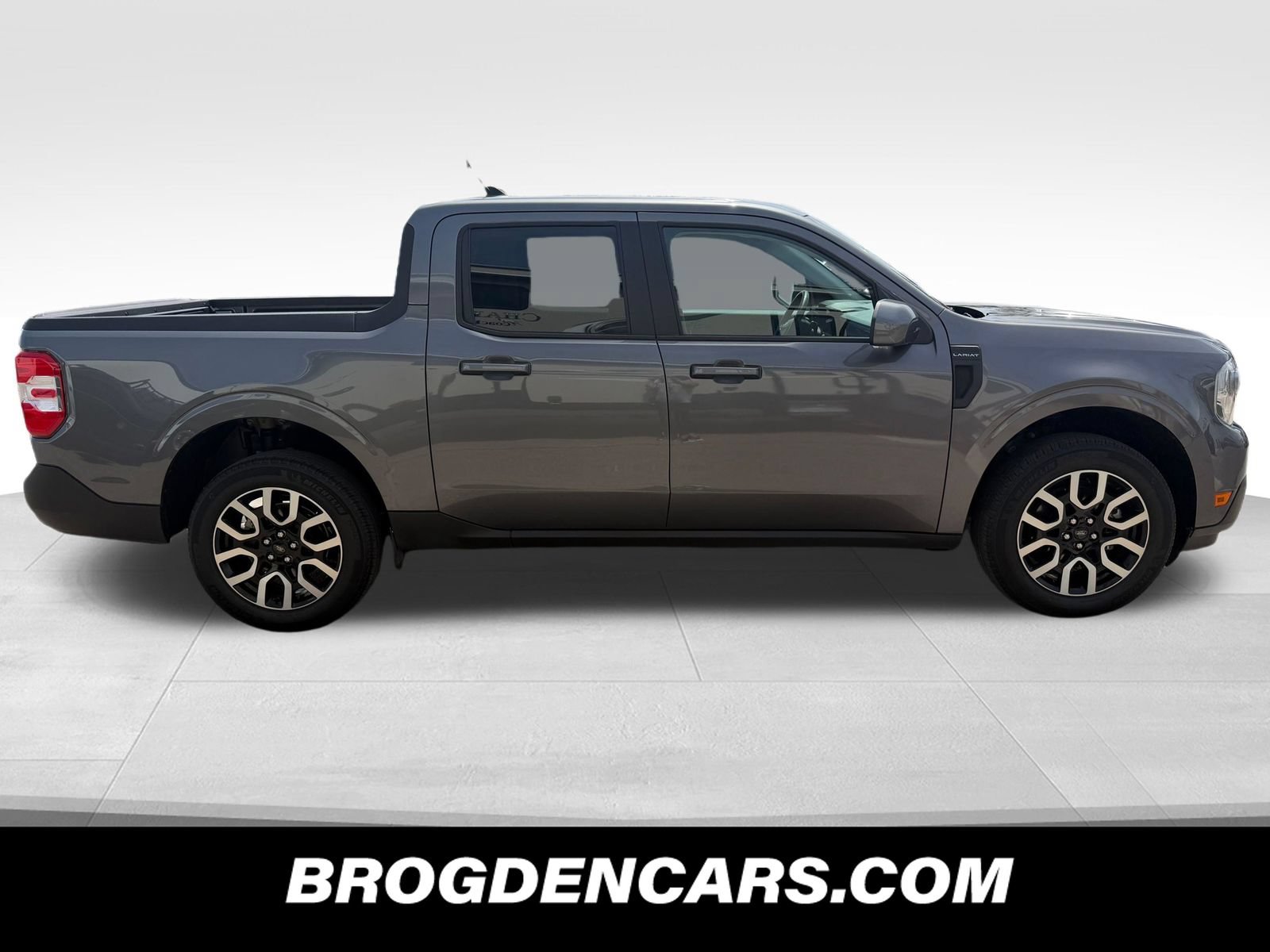 Used 2023 Ford Maverick Lariat w/ Lariat Luxury Package AWD/4WD image 2
