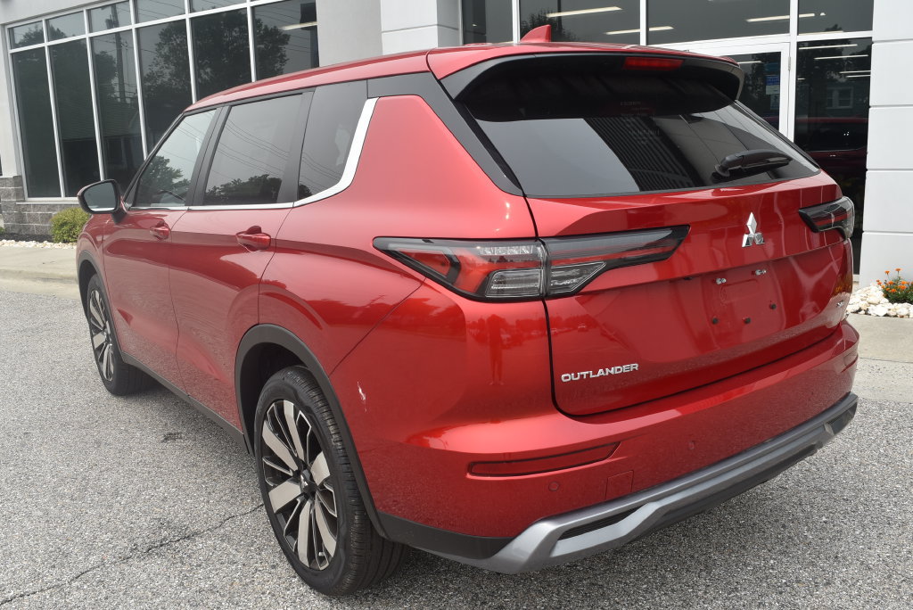 New 2026 Mitsubishi Outlander SE AWD/4WD image 5