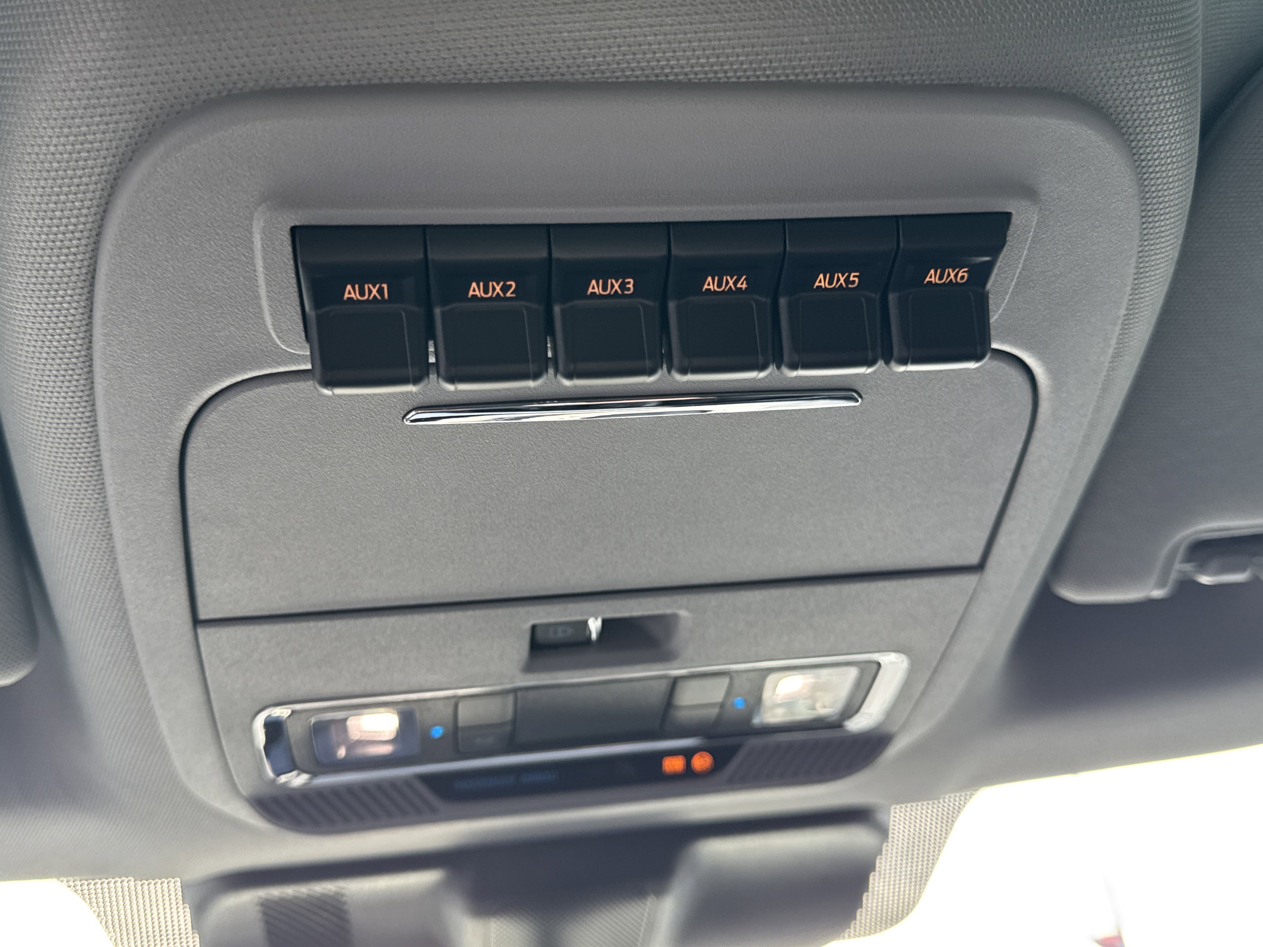 New 2026 Ford F250 Lariat w/ Black Appearance Package image 26