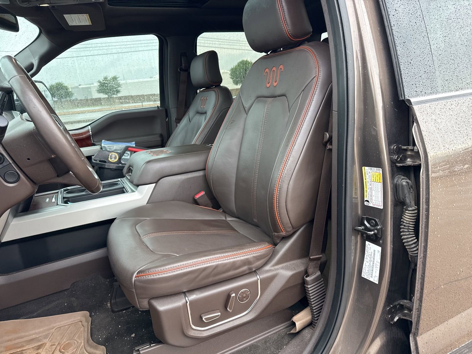 Used 2017 Ford F250 King Ranch w/ King Ranch Ultimate Package AWD/4WD image 15