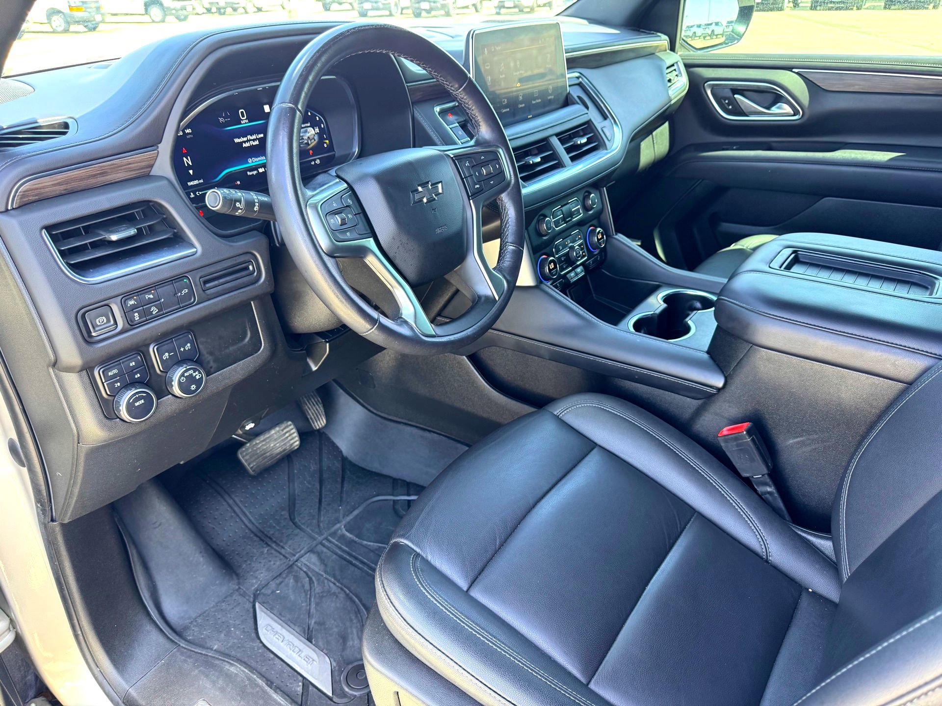Used 2022 Chevrolet Suburban Z71 AWD/4WD image 11