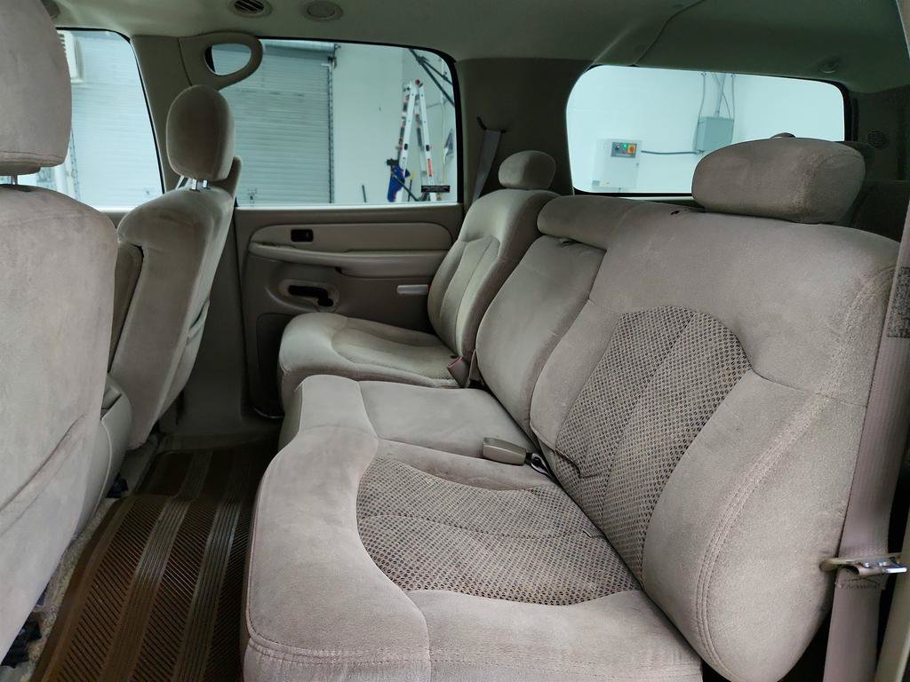 Used 2001 Chevrolet Suburban LS w/ LS Preferred Equipment Group RWD image 19