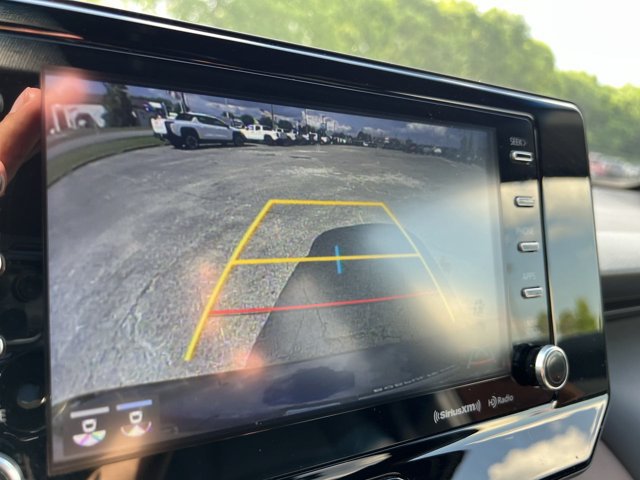 Used 2022 Toyota Venza XLE AWD/4WD image 15
