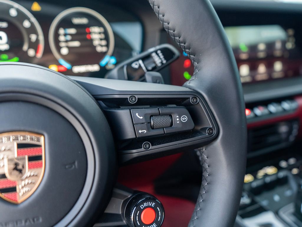Used 2026 Porsche 911 Carrera GTS image 20