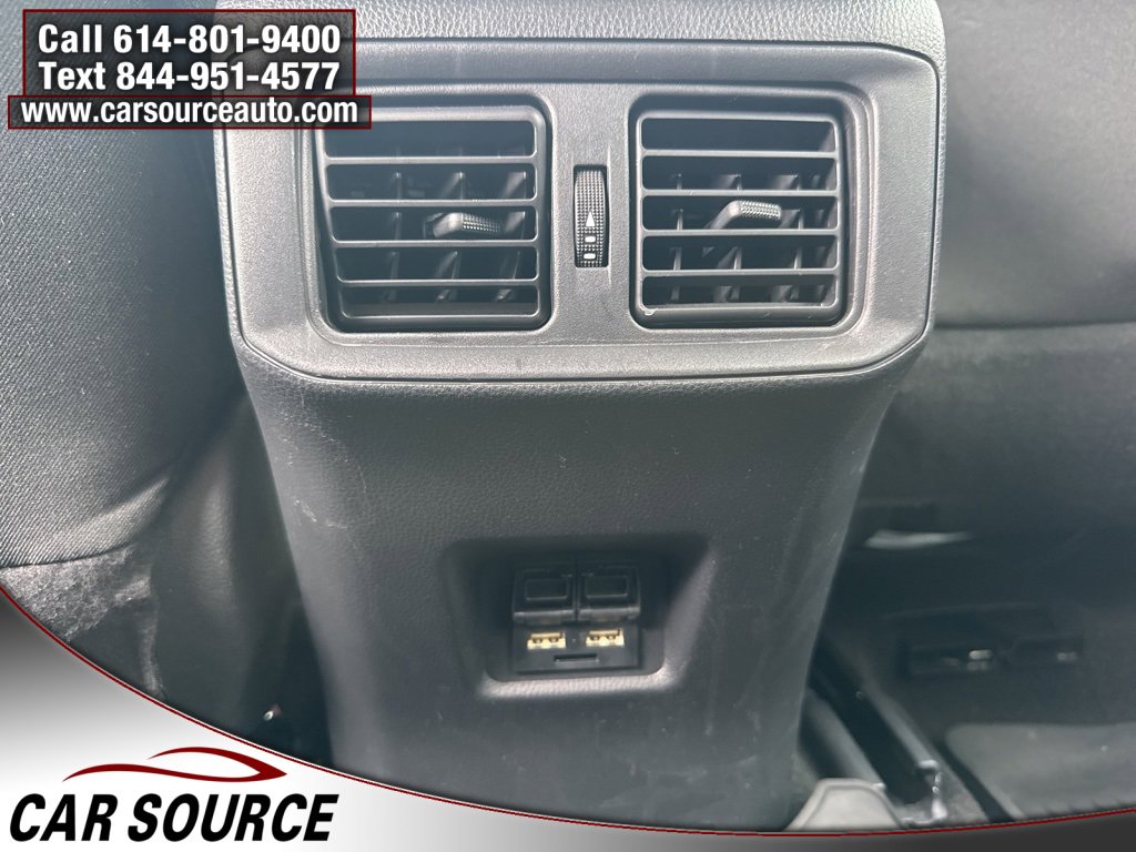 Used 2021 Toyota RAV4 XLE w/ Convenience Package image 31