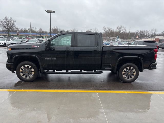 Used 2024 Chevrolet Silverado 2500 Custom w/ Custom Value Package image 11