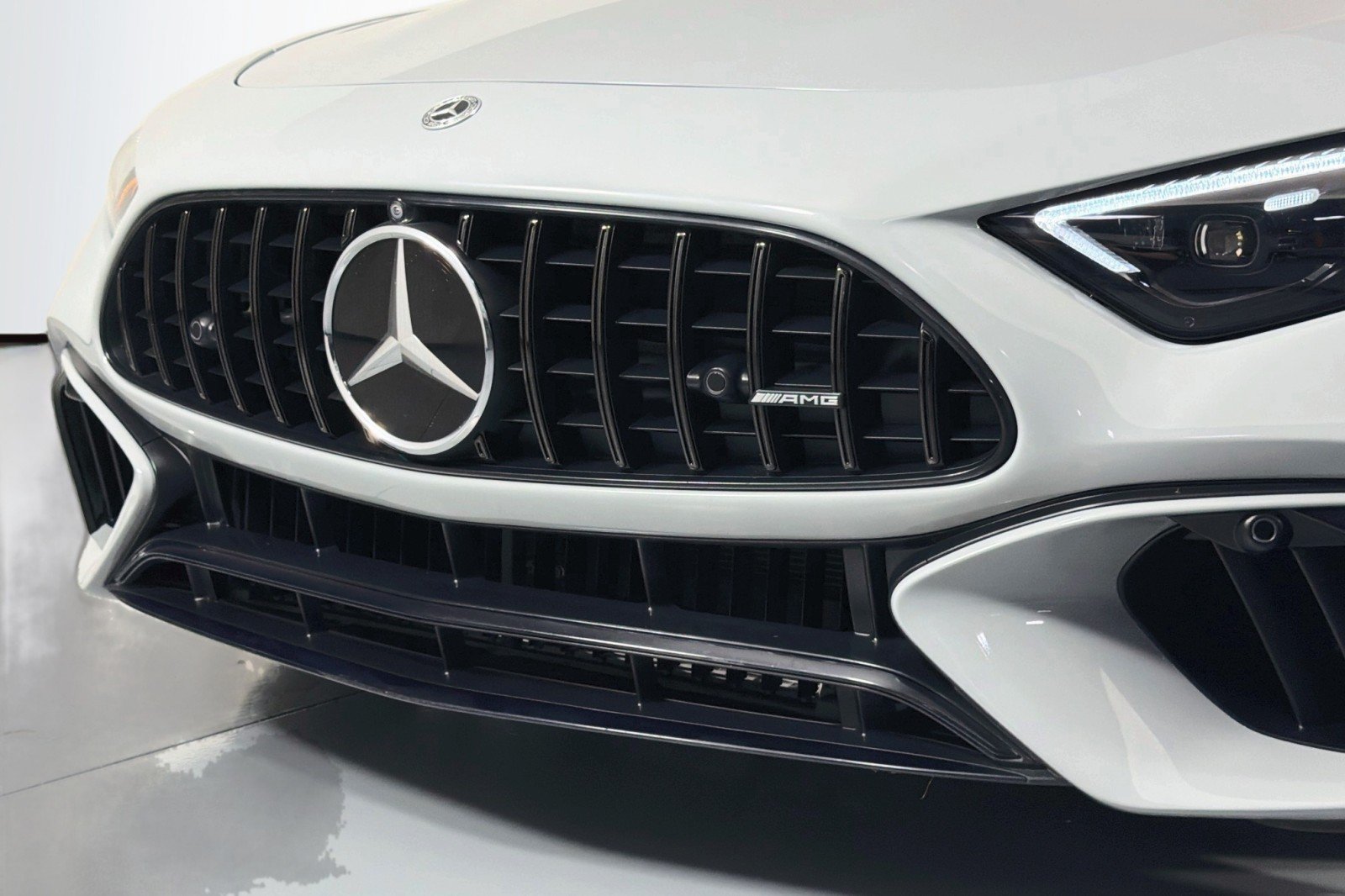 Certified 2022 Mercedes-Benz SL 63 AMG 4MATIC image 15