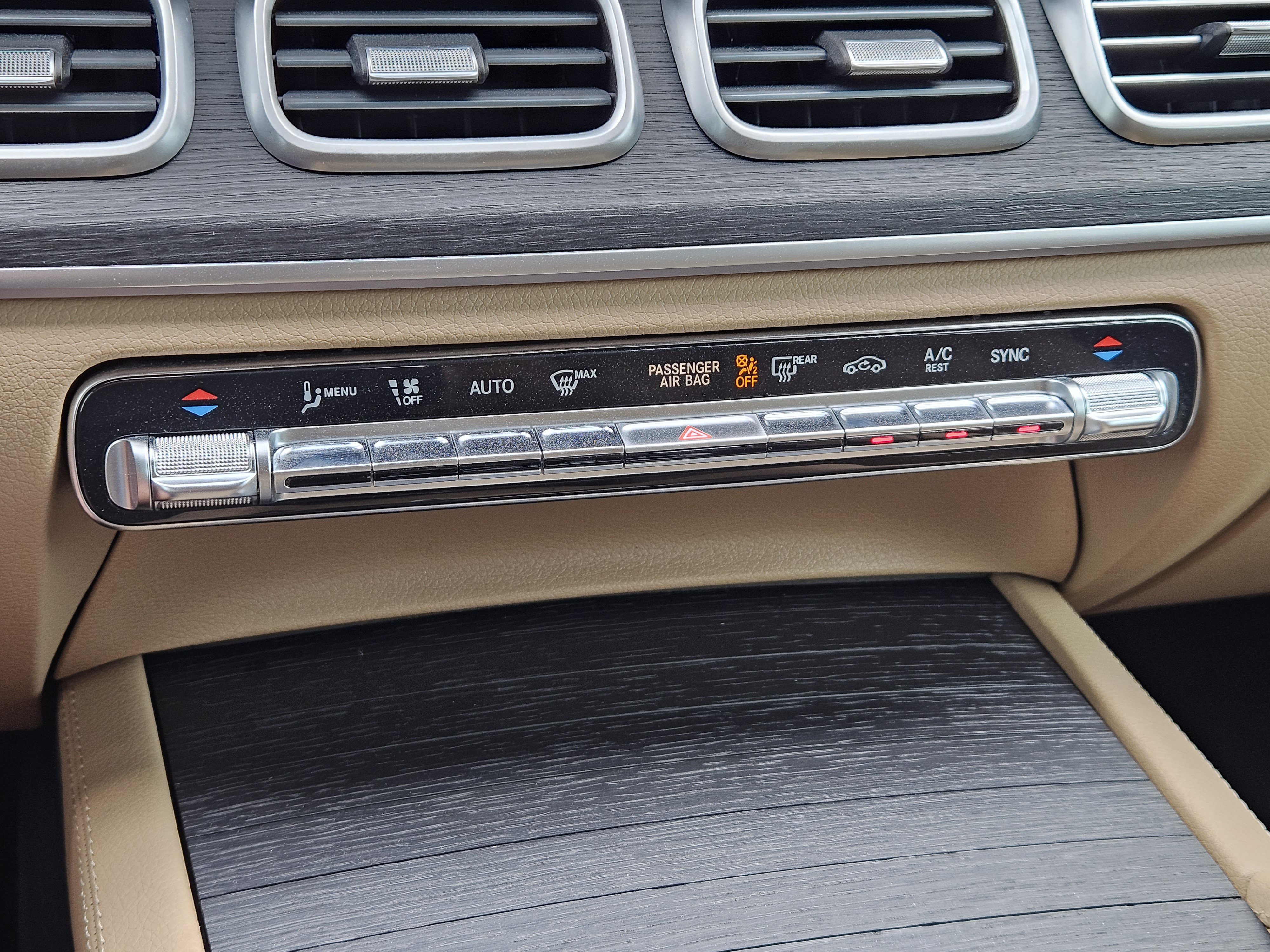 Certified 2024 Mercedes-Benz GLS 450 4MATIC image 16