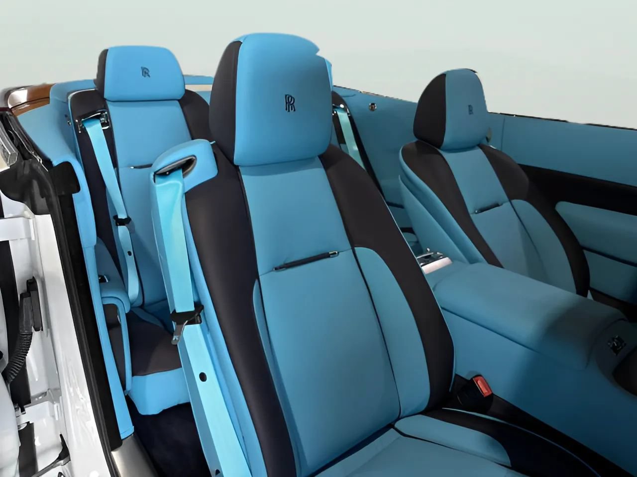 Used 2016 Rolls-Royce Dawn RWD image 29