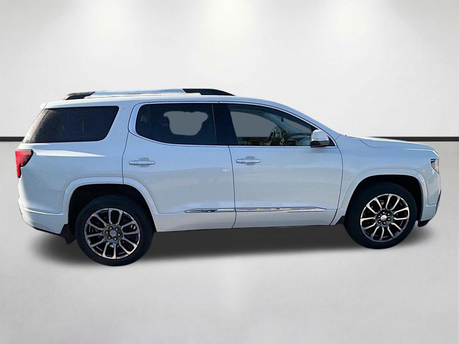 Used 2020 GMC Acadia Denali w/ Technology Package image 2