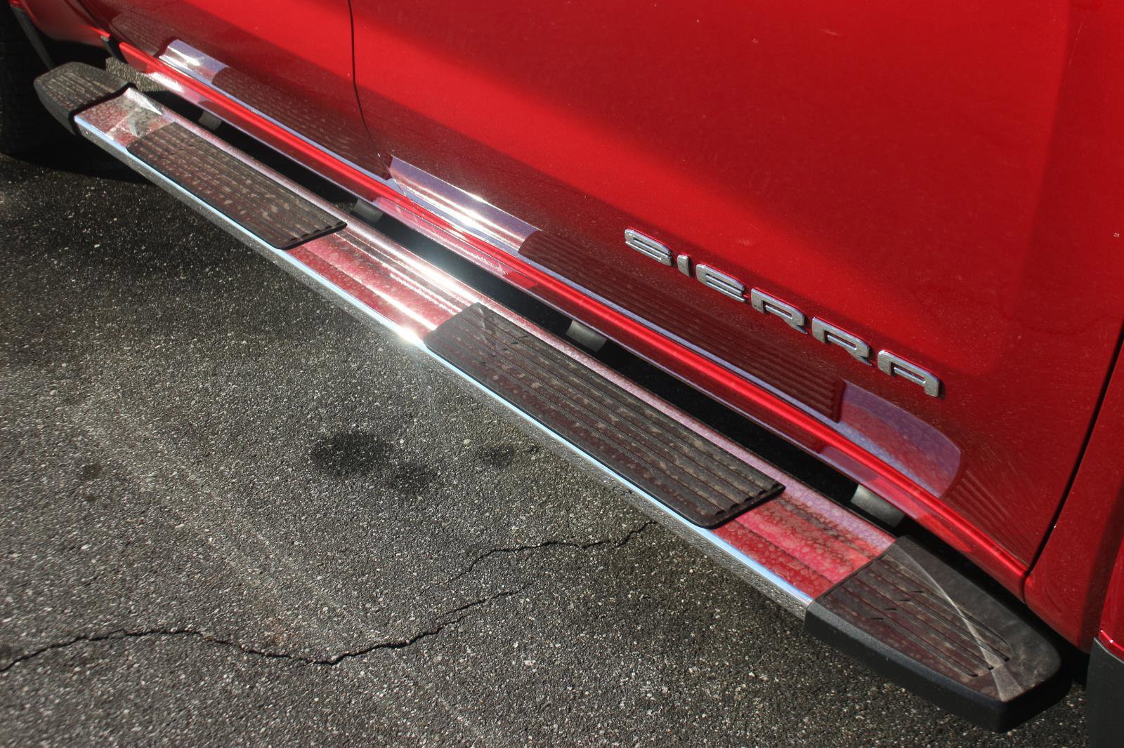 New 2026 GMC Sierra 1500 SLT w/ SLT Premium Plus Package image 11