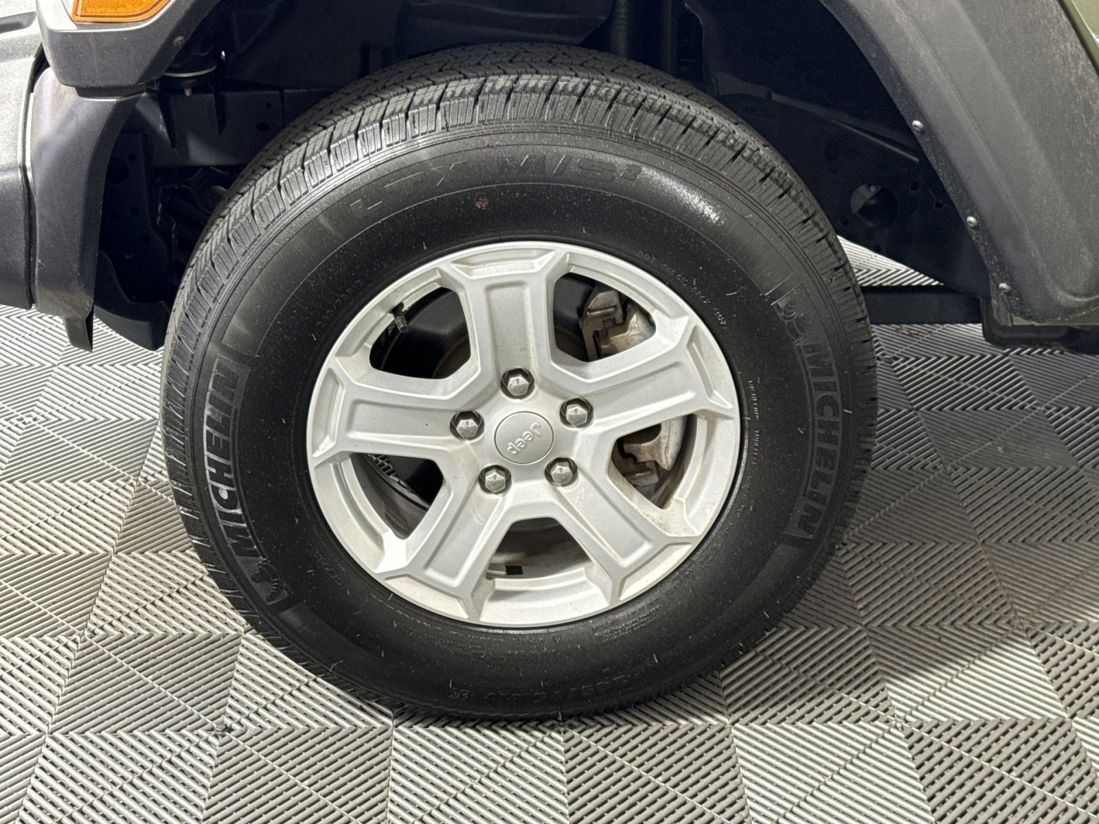 Used 2022 Jeep Wrangler Sport S AWD/4WD image 12