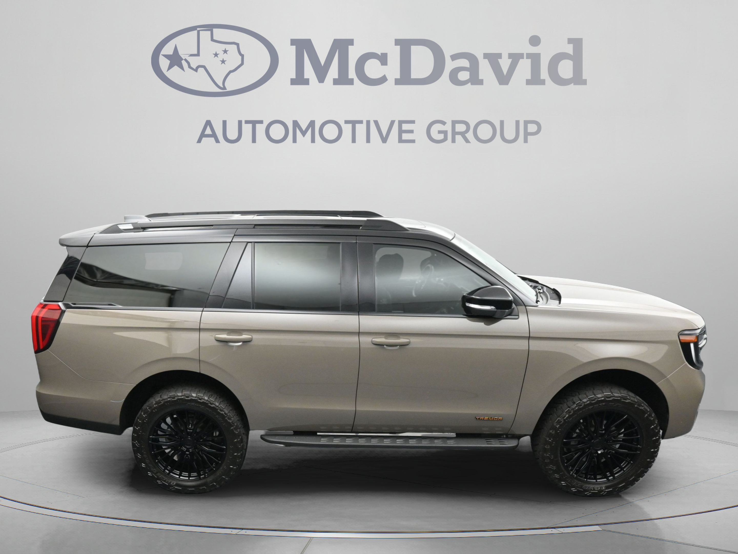 Used 2027 Ford Expedition Tremor w/ Driver's Package AWD/4WD image 41