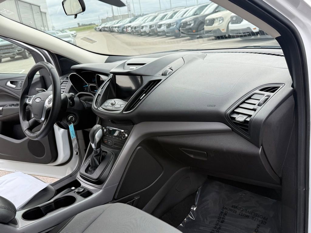 Used 2016 Ford Escape SE w/ Equipment Group 201A image 14