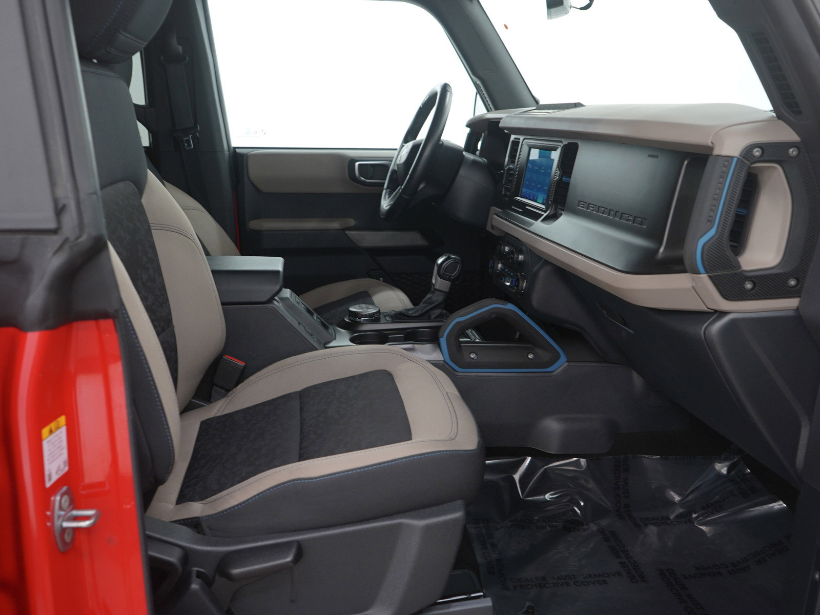 Used 2022 Ford Bronco Wildtrak image 11