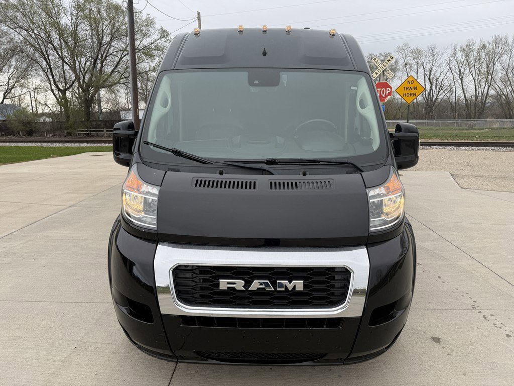 Used 2021 RAM ProMaster 2500 w/ Premium Appearance Group FWD image 2