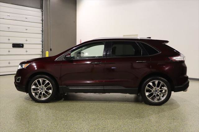 Used 2017 Ford Edge Titanium w/ Technology Package FWD image 5