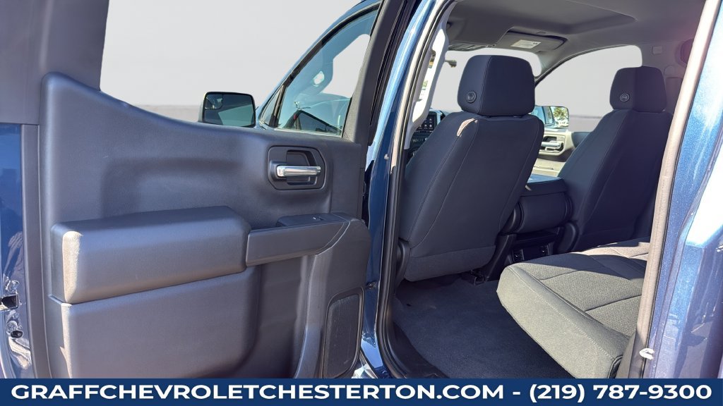 Used 2020 Chevrolet Silverado 1500 Custom w/ Custom Value Package AWD/4WD image 38
