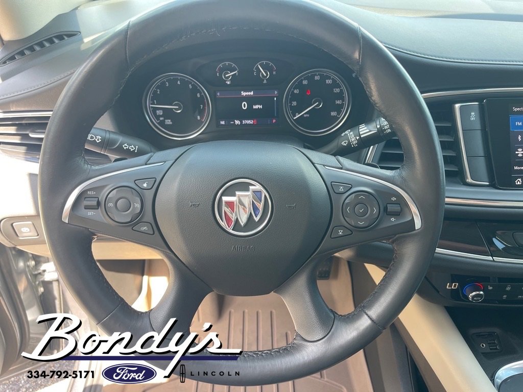 Used 2021 Buick Enclave Essence image 9