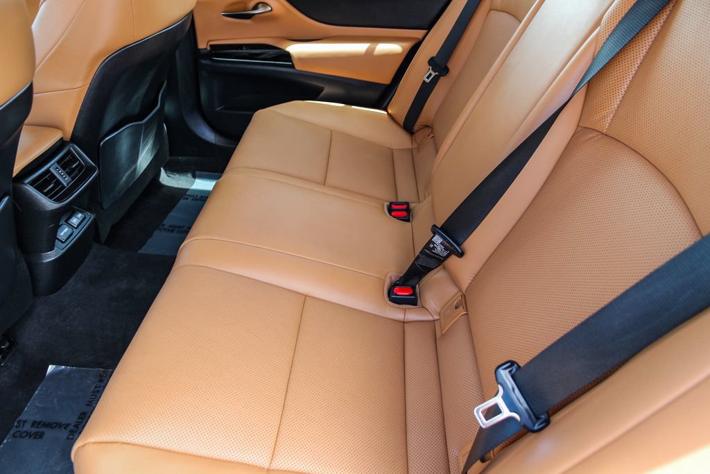Certified 2024 Lexus ES 300h w/ Premium Package FWD image 20