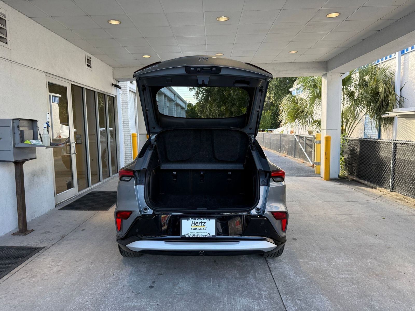 Used 2025 Buick Envista Sport Touring image 31