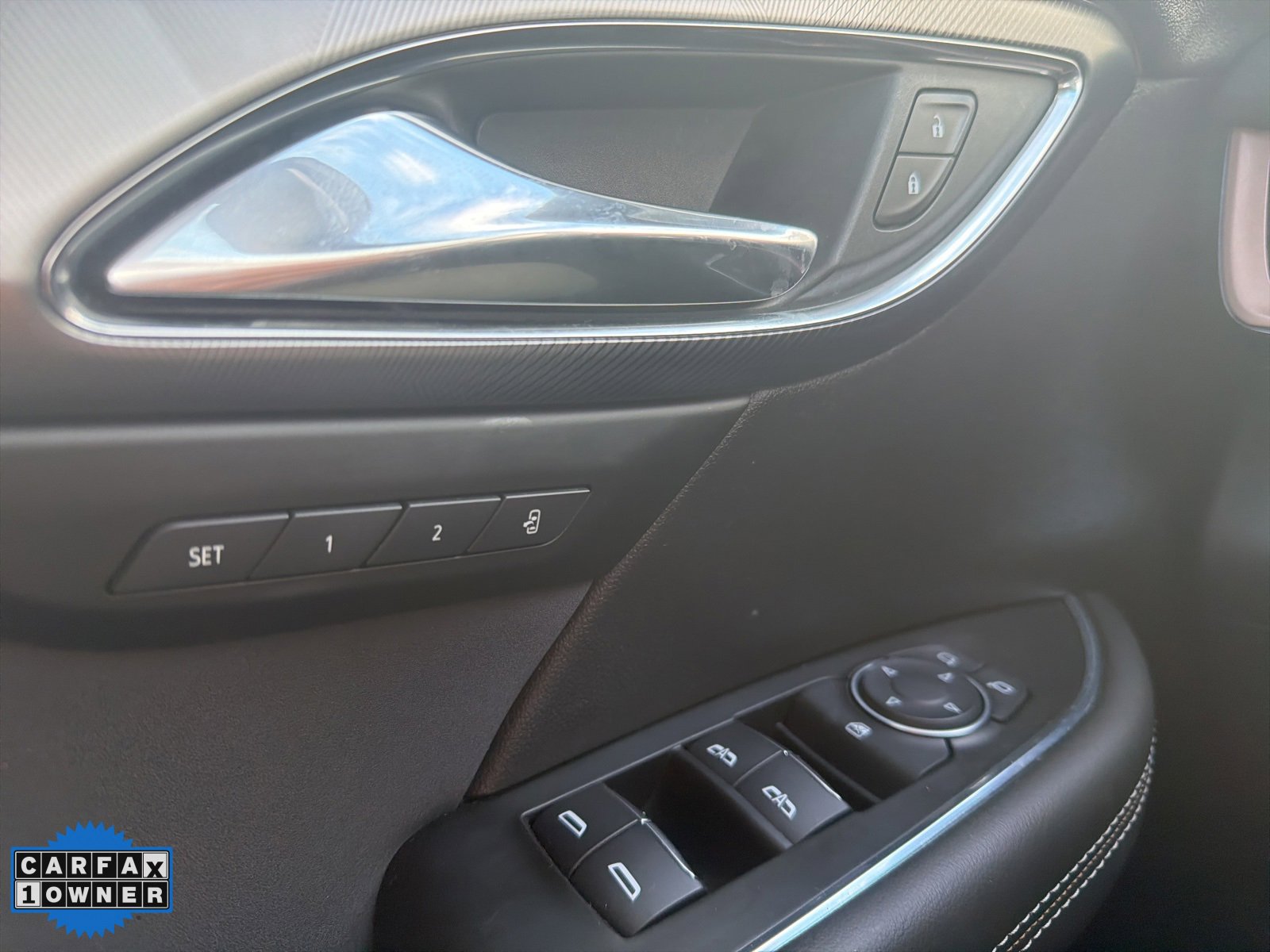 Used 2024 Buick Envision Sport Touring image 11