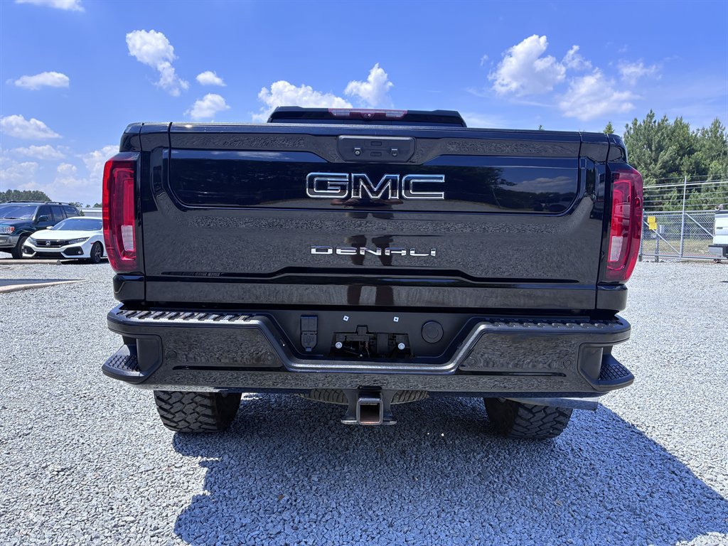 Used 2022 GMC Sierra 2500 Denali w/ Denali Black Diamond Edition AWD/4WD image 6
