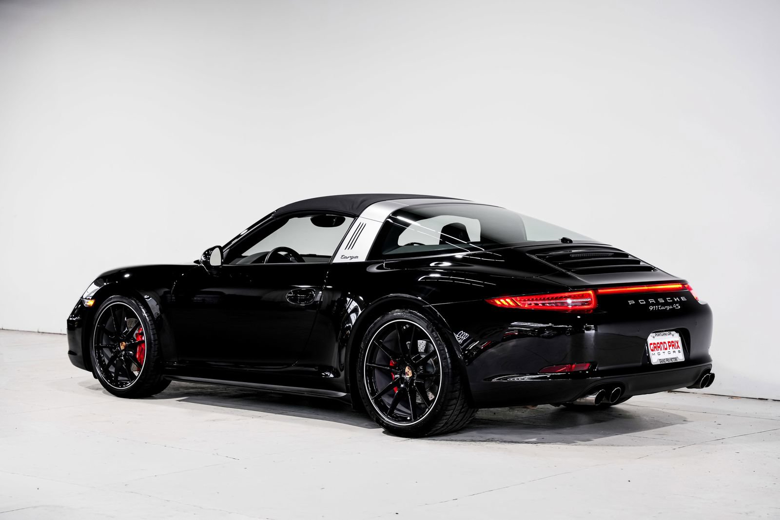 Used 2015 Porsche 911 Targa 4S AWD/4WD image 8