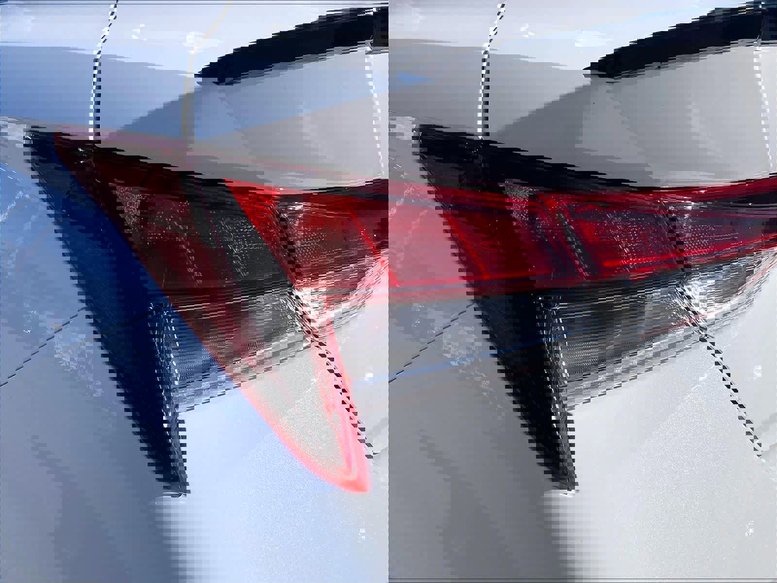 Certified 2025 Hyundai Elantra Sport image 52