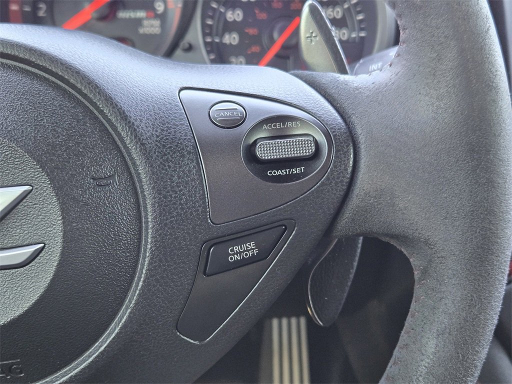 Used 2017 Nissan 370Z NISMO image 28