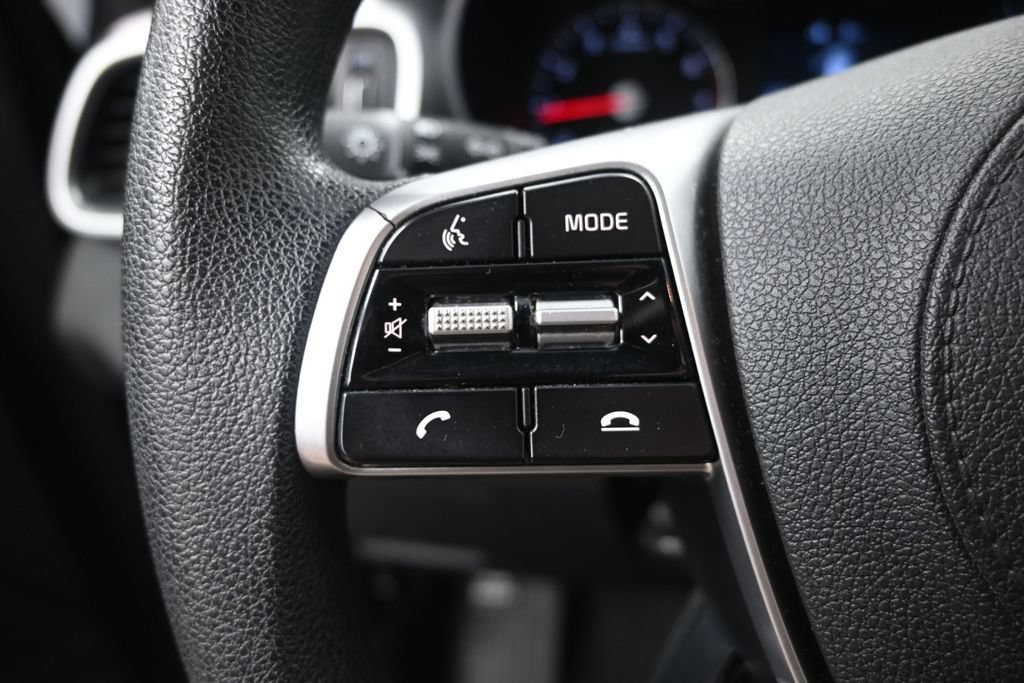 Used 2020 Kia Sorento FWD V6 image 25