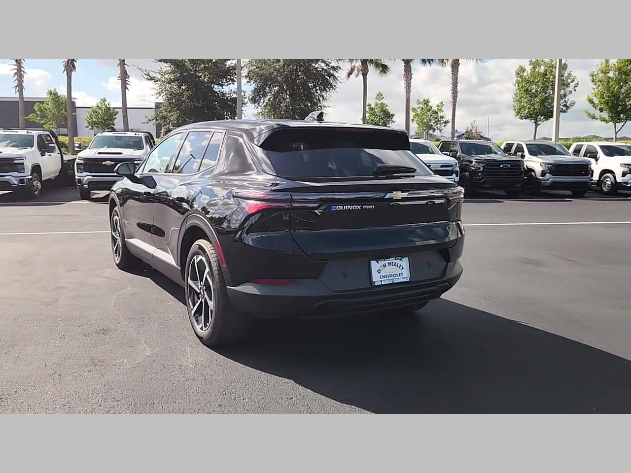 New 2026 Chevrolet Equinox EV LT w/ Comfort Package AWD/4WD image 19