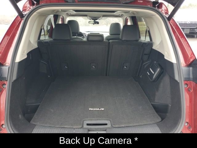 Certified 2023 Nissan Rogue SV w/ SV Premium B Package image 18