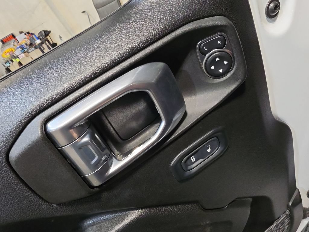Used 2022 Jeep Wrangler Unlimited Sport AWD/4WD image 15