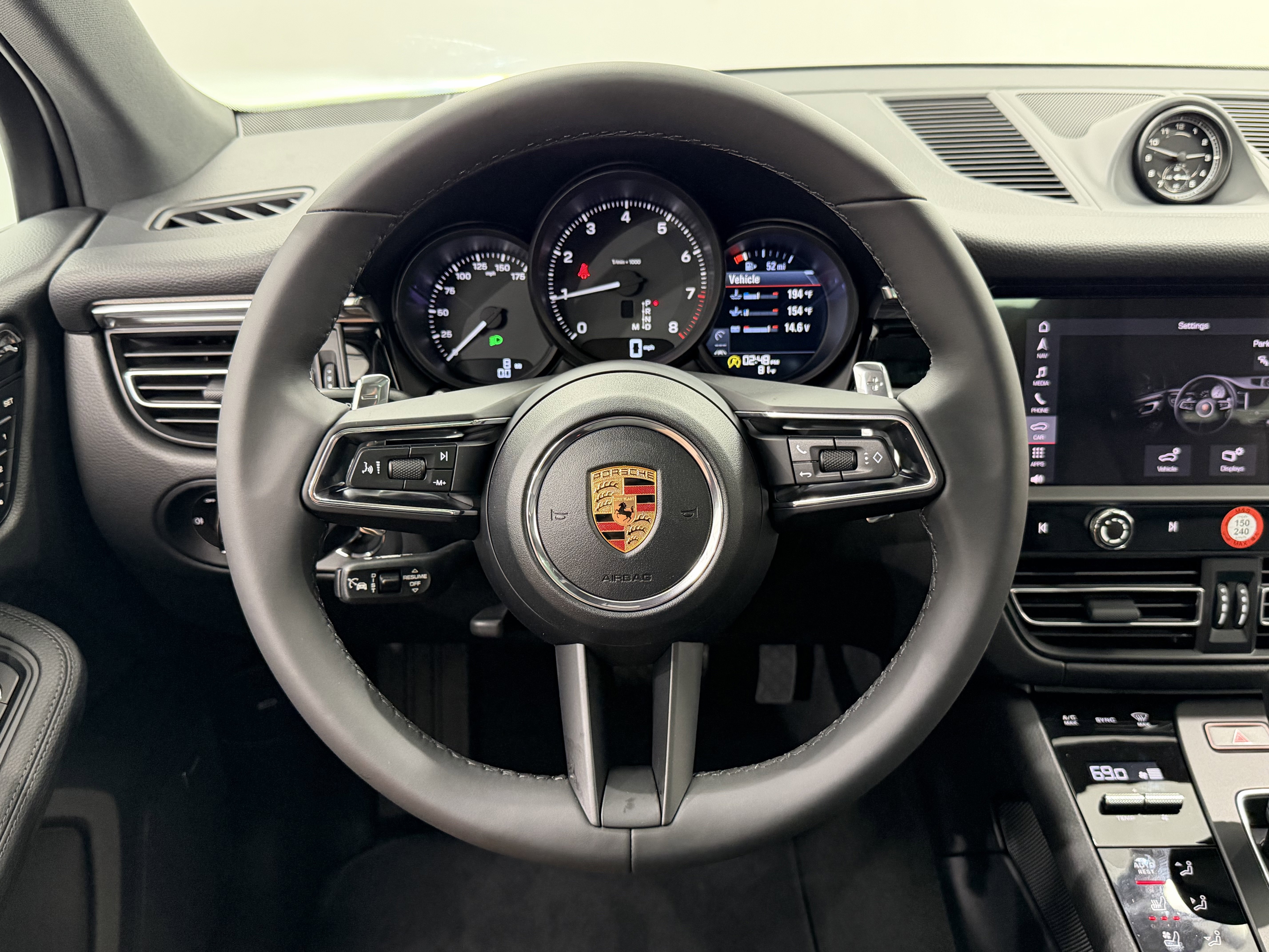 New 2026 Porsche Macan image 44