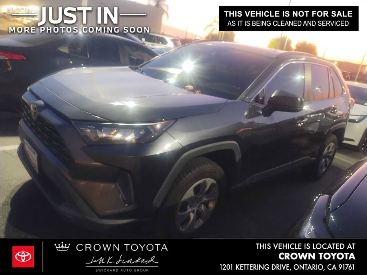 Used 2019 Toyota RAV4 LE image 1