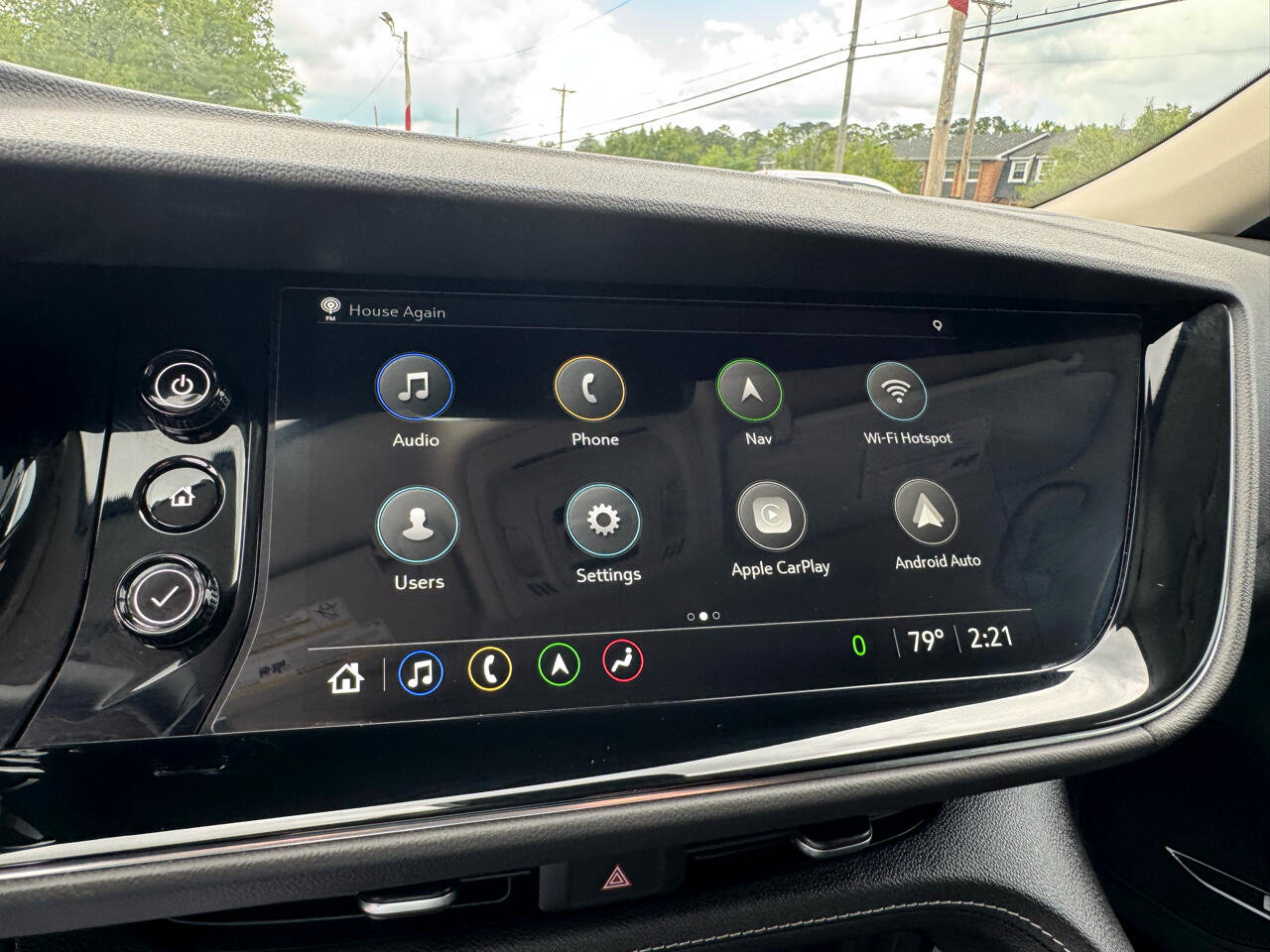 Used 2023 Buick Envision Avenir image 32