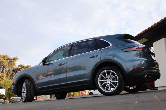 Used 2019 Porsche Cayenne AWD/4WD image 17
