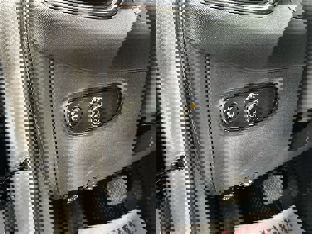 Used 2024 Chevrolet Equinox LS w/ Driver Confidence II Package image 16