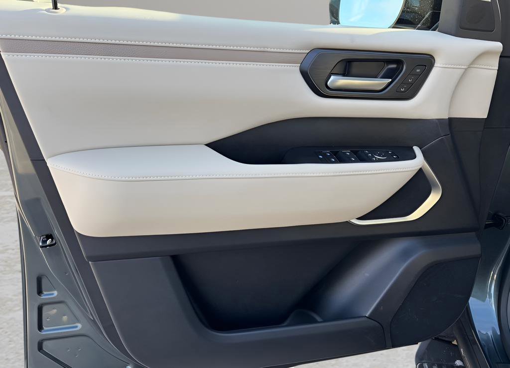 New 2026 Nissan Armada Platinum w/ Convenience Package image 24