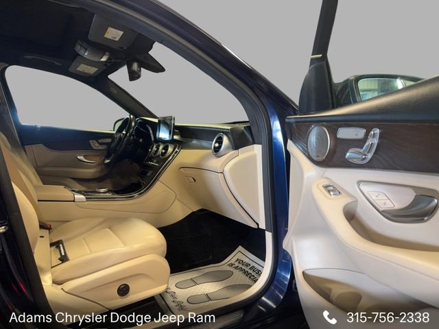 Used 2018 Mercedes-Benz GLC 300 GLC 300 w/ Premium Package image 14