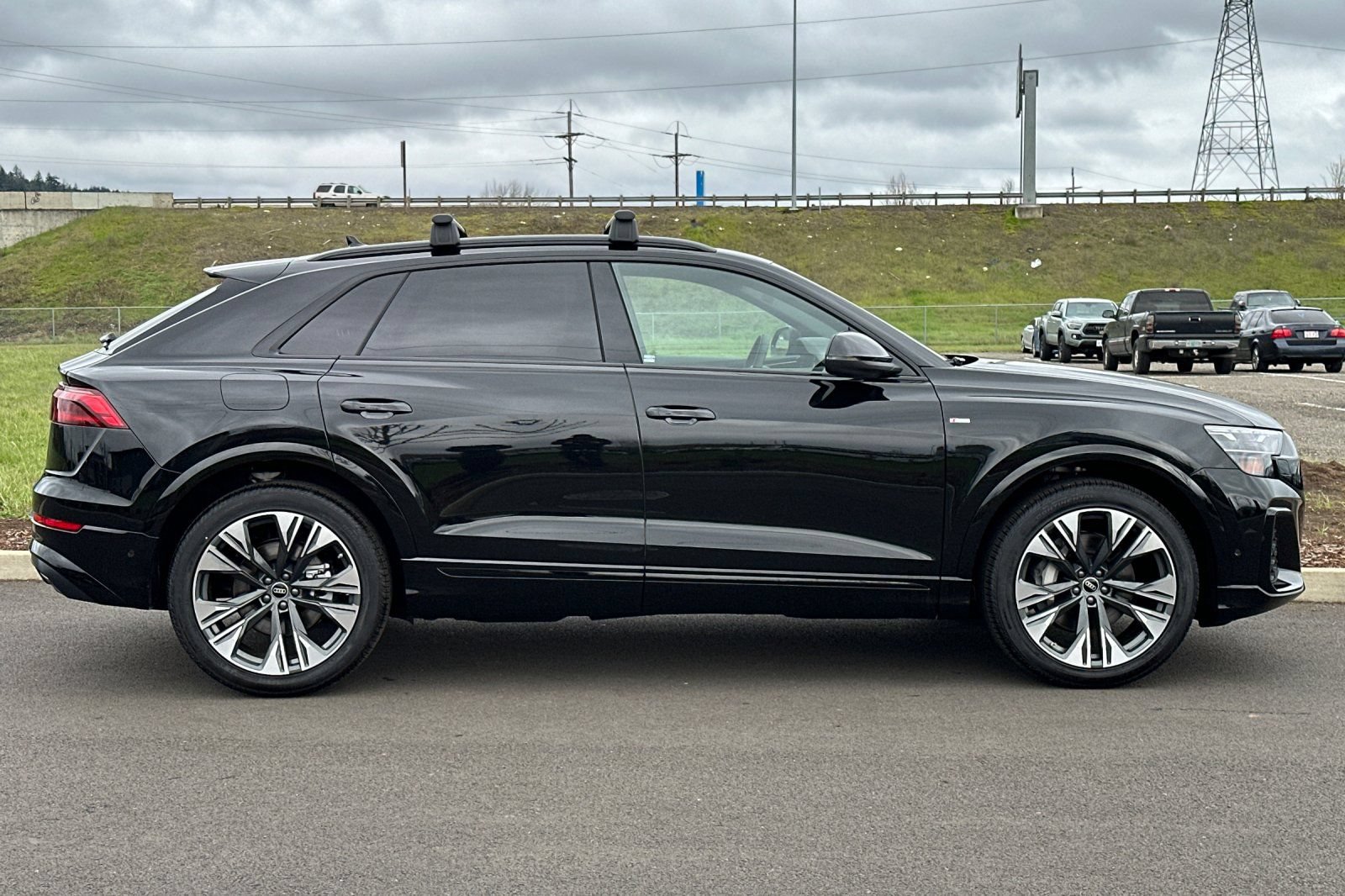 New 2026 Audi Q8 Premium Plus AWD/4WD image 2