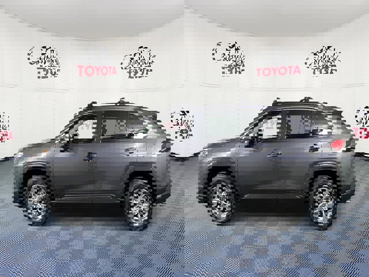 Used 2024 Toyota RAV4 LE image 4