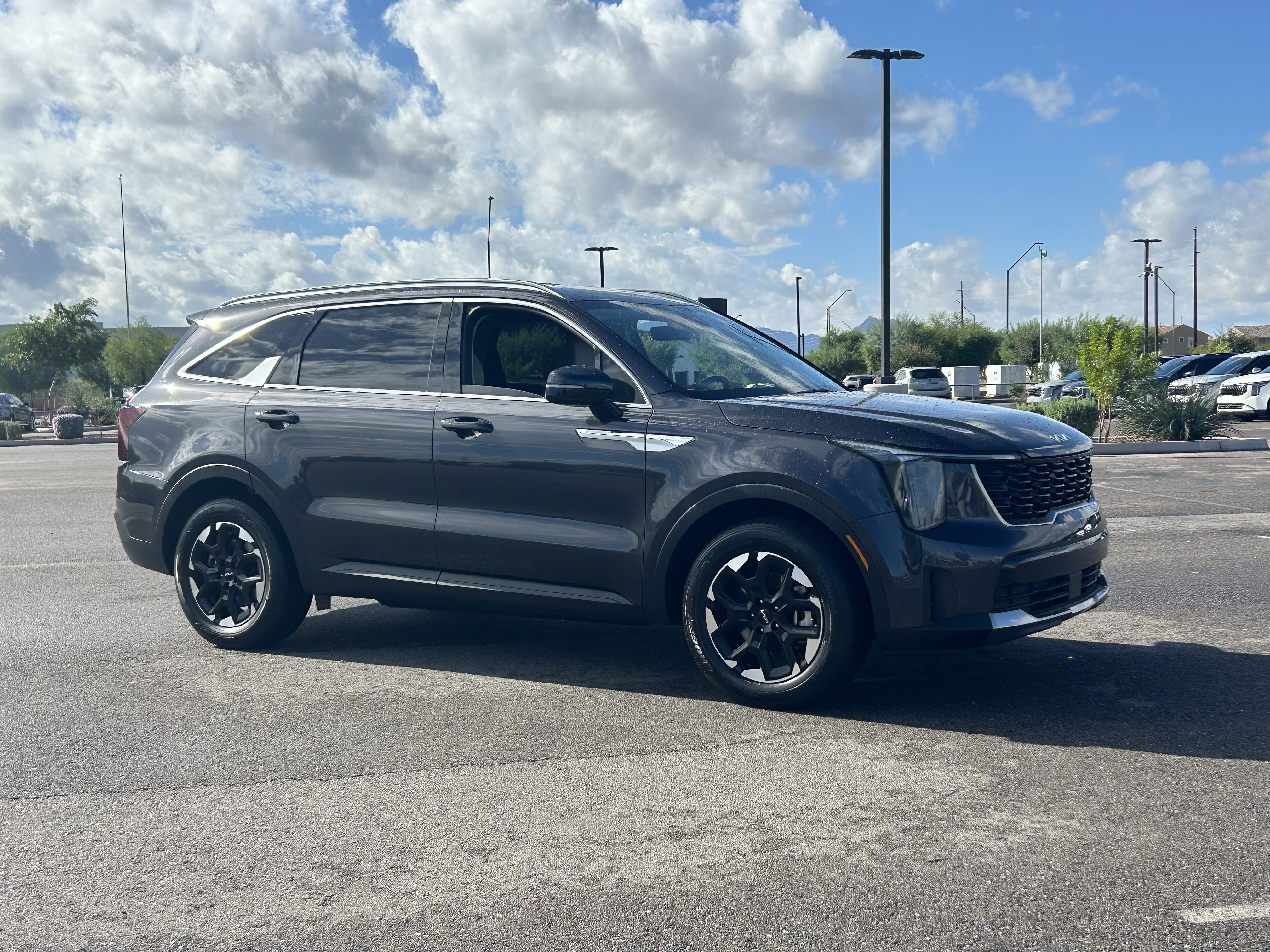 Certified 2026 Kia Sorento S FWD image 7