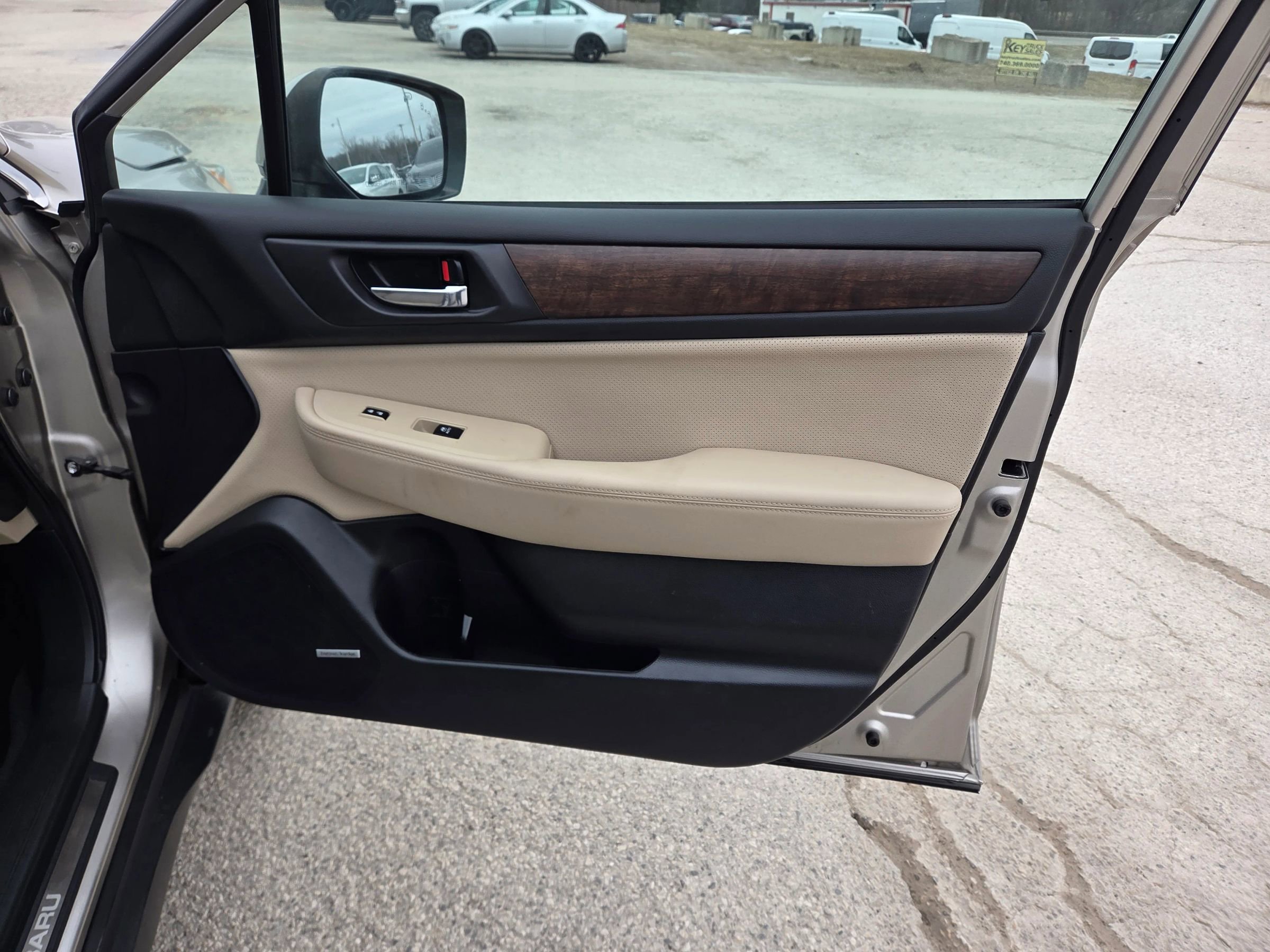 Used 2016 Subaru Outback 2.5i Limited image 22