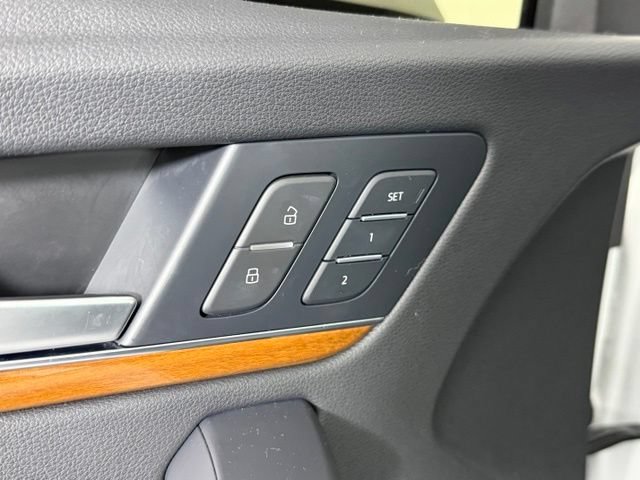Used 2023 Audi Q5 2.0T Premium Plus w/ Premium Plus Package AWD/4WD image 21