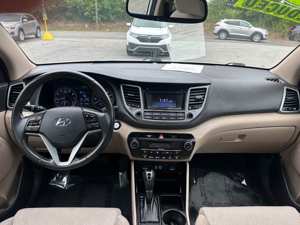 Used 2017 Hyundai Tucson Value AWD/4WD image 20